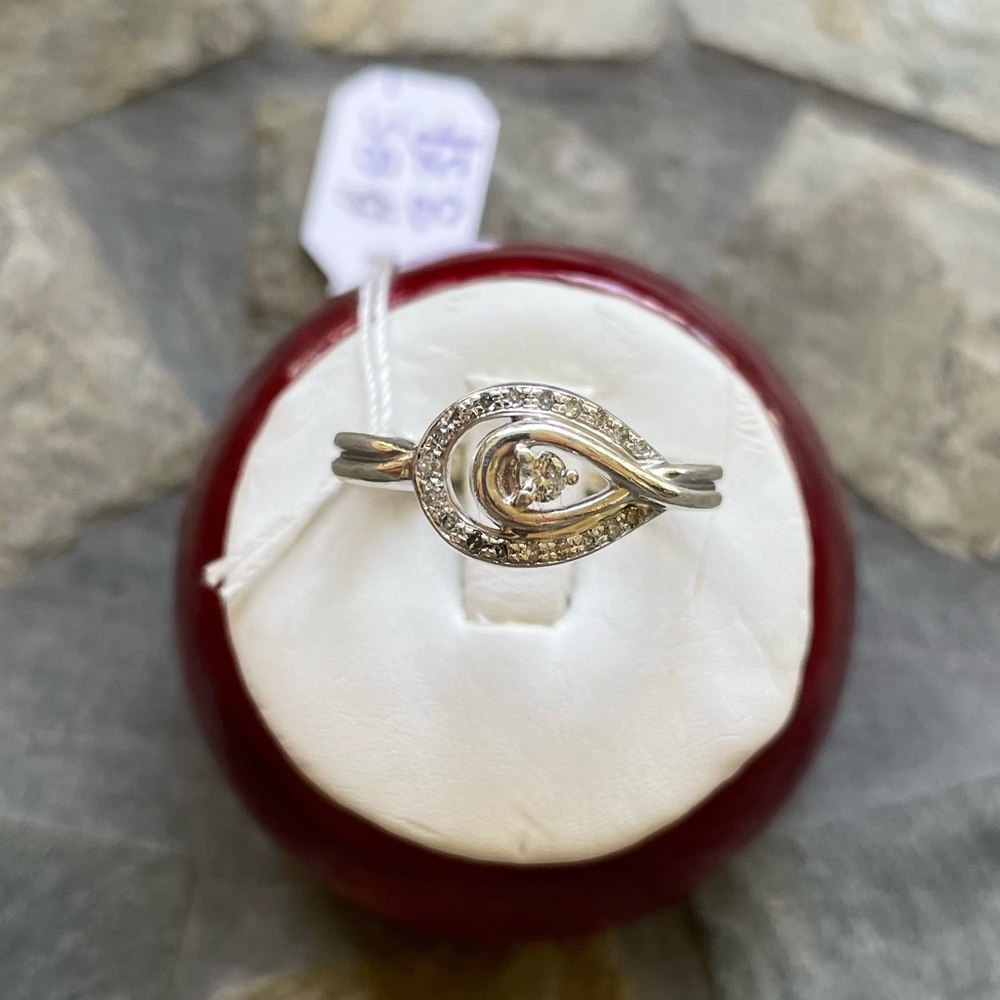 Diamond 0.15ct. Sterling Silver Ring - Picture 3 of 16